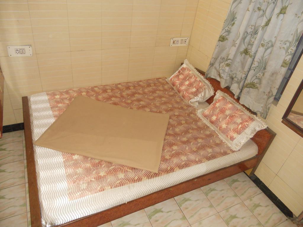 Royal Resorts Yercaud Quarto foto
